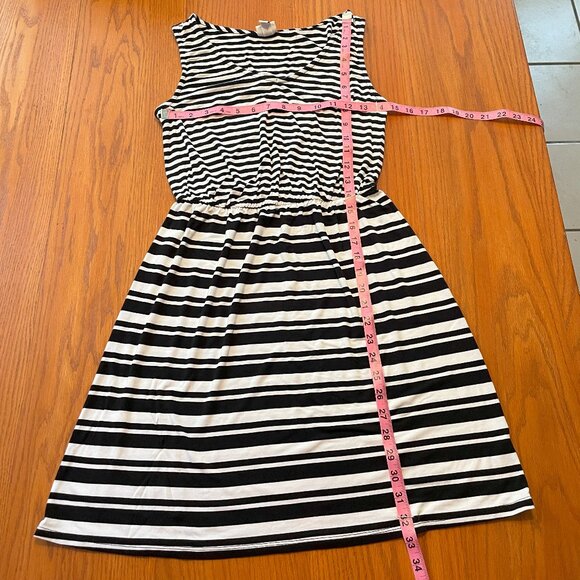Black and White Striped Sundress - Picture 4 of 4